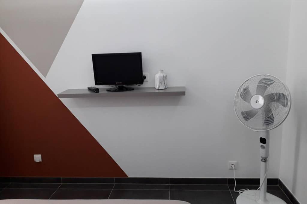 Logement Neuf De 40 M², Equipe Et Confortable Croix-Chapeau Exterior photo