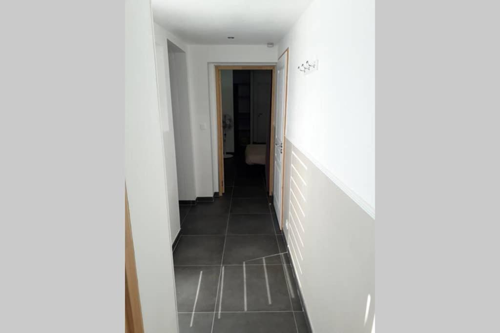 Logement Neuf De 40 M², Equipe Et Confortable Croix-Chapeau Exterior photo